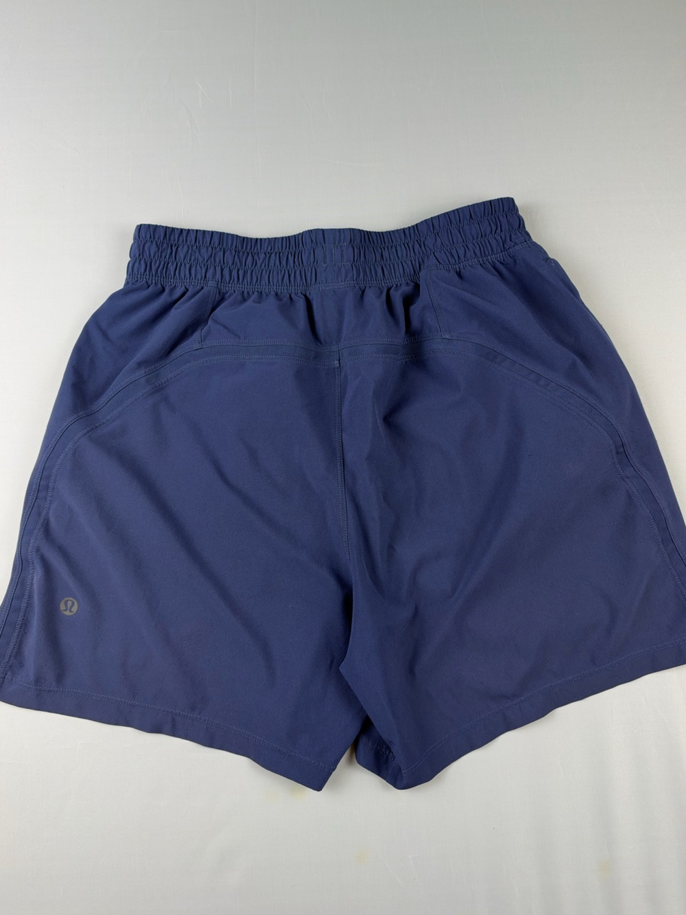lululemon Pace Breaker Linerless short 5” inseam Men’s Navy size Small